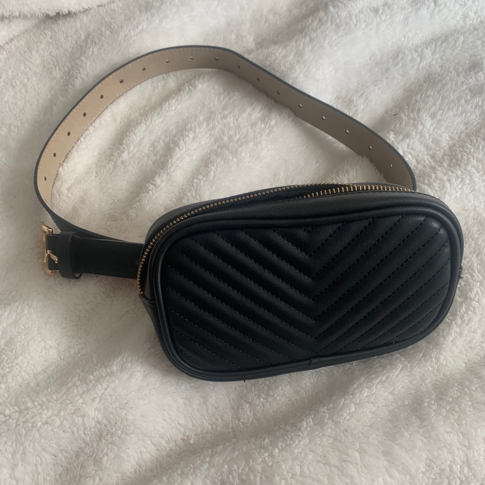 Leather belt pouch